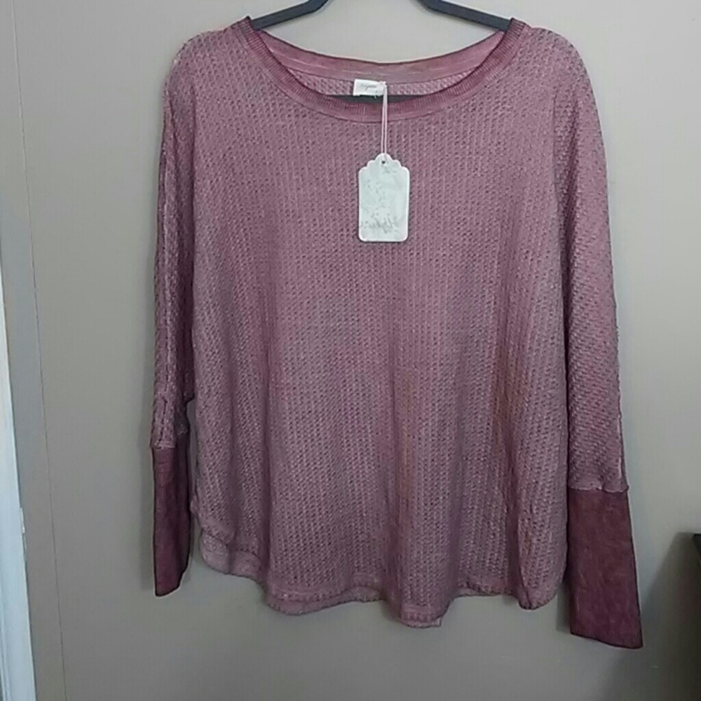 Hyku Bat Wing lightweight Top